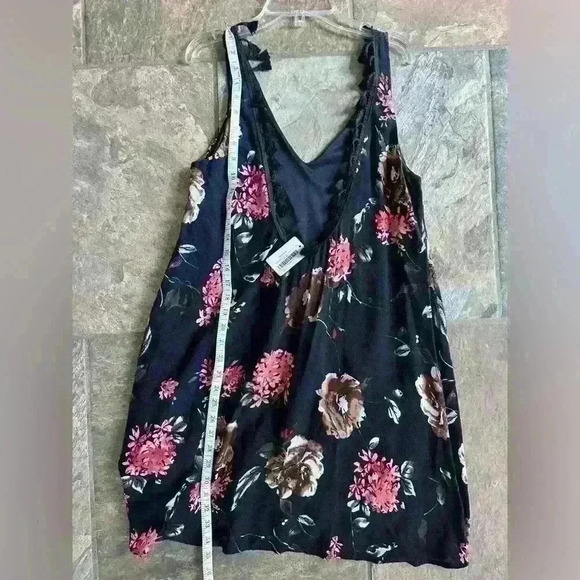 NWT-Vestique- If It Ain’t Love Black Low Back Mini Dress Size S - Picture 4 of 6